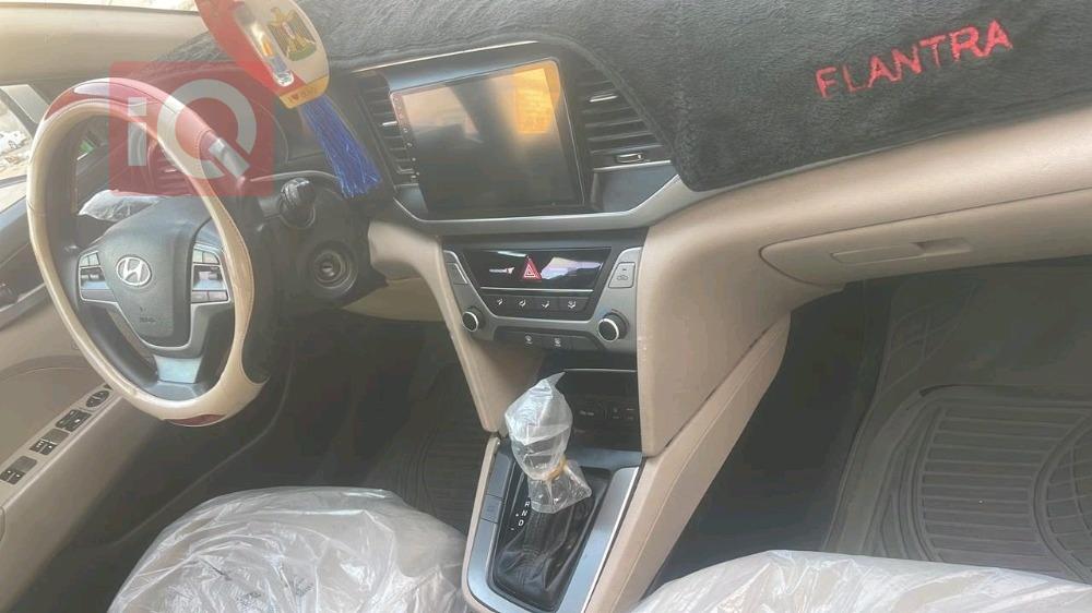 هیوندای ئەلەنترا